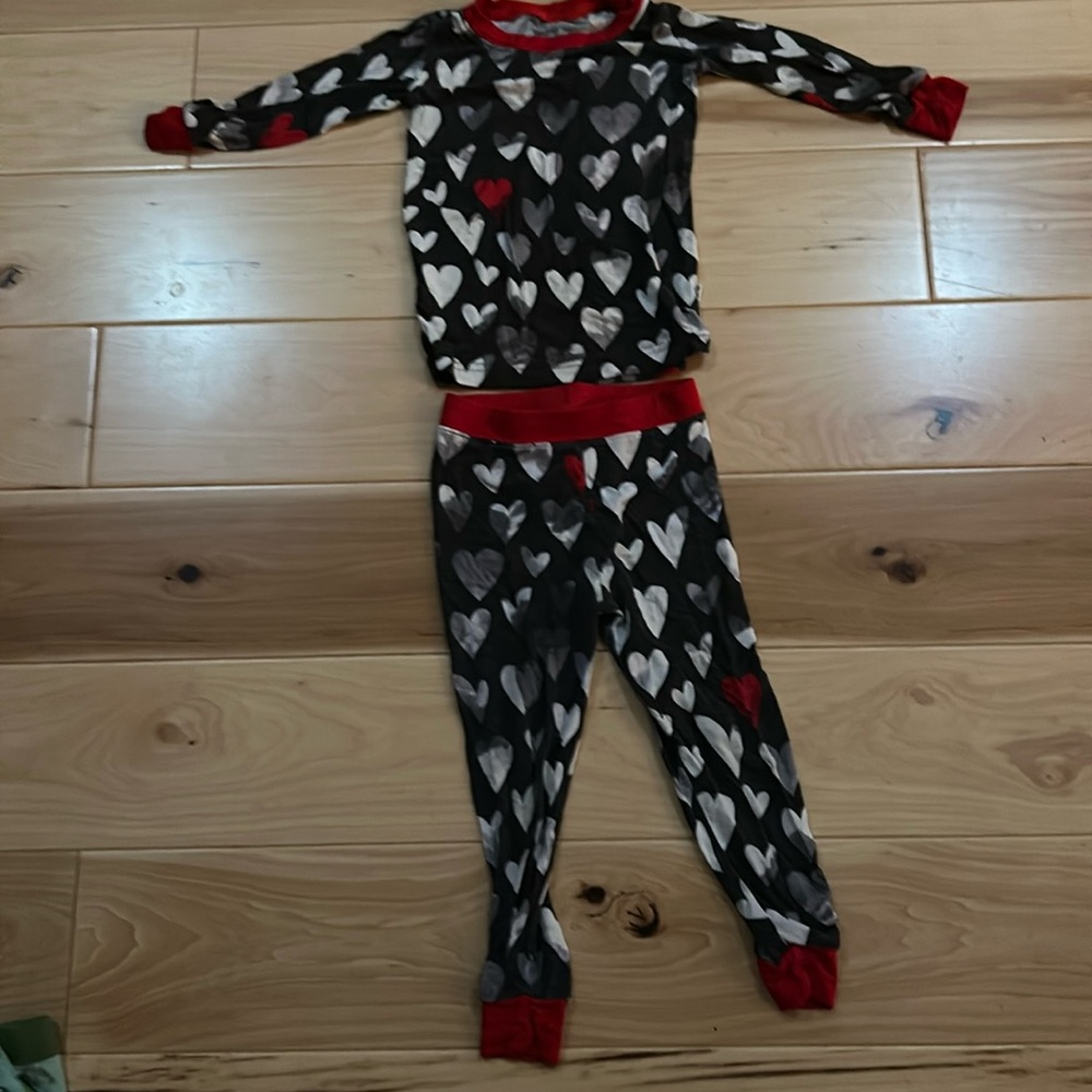 Little Sleepies 12-18 month two piece pajama set in hearts